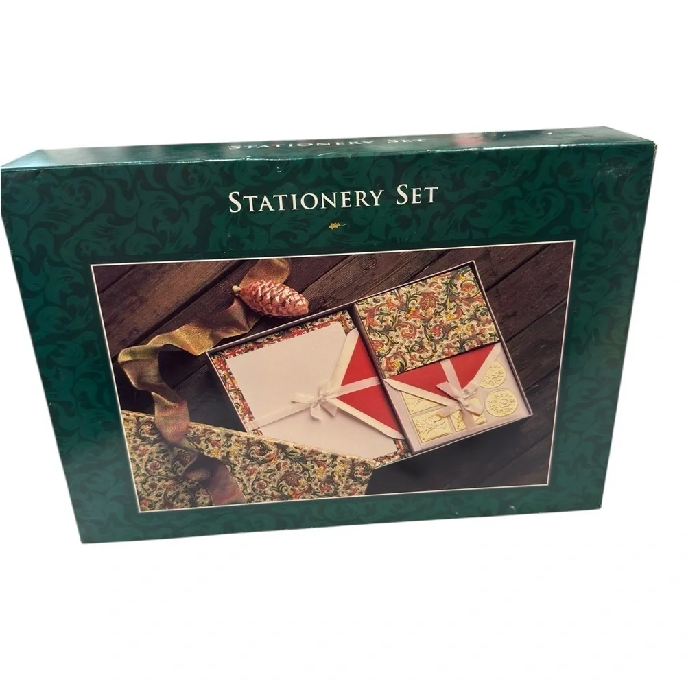 Whitings Rare Deluxe Stationery Set 1991 Decorated notes Gold Seals 24 Sheets